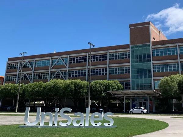 SALESIANOS ABRE VAGAS DE EMPREGO E ESTÁGIO